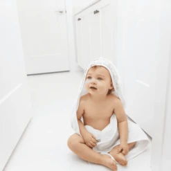 Aden + Anais™ Essential S Badhanddoek Met Kap 2-pack Jonkvrouw -MiniMoois aden anais essential s badhanddoek met kap 2 pack jonkvrouw a391392 2