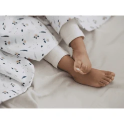 BEABA ® Set Van 2 Burp Doeken Mirage Storm/Spring Flower 120 X 120 Cm 9 BEABA ® Set Van 2 Burp Doeken Mirage Storm/Spring Flower 120 X 120 Cm -MiniMoois beaba set van 2 burp doeken mirage storm spring flower 120 x 120 cm a365385 2