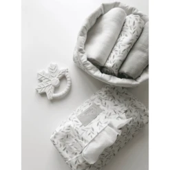 Cam Cam Copenhagen Etui Voor Vochtige Doekjes Green Leaves -MiniMoois cam cam copenhagen etui voor vochtige doekjes green leaves a371394 3