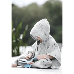 Done By Deer ™ Zwemmen Poncho Grijs 10 Done By Deer ™ Zwemmen Poncho Grijs -MiniMoois done by deer zwemmen poncho grijs a294674 3