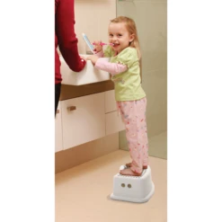 Dreambaby Dream Baby ® Opstapkrukje In Grijs 9 Dreambaby Dream Baby ® Opstapkrukje In Grijs -MiniMoois dream baby opstapkrukje in grijs a318493 3