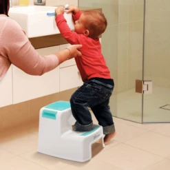 Dreambaby Dream Baby ® Opstapkrukje Met Opstapjes In Wit/aqua 8 Dreambaby Dream Baby ® Opstapkrukje Met Opstapjes In Wit/aqua -MiniMoois dream baby opstapkrukje met opstapjes in wit aqua a318496 1