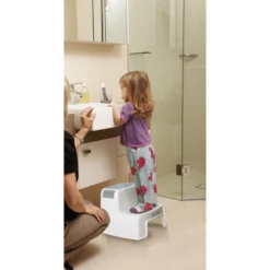 Dreambaby Dream Baby ®Step Krukje Met Treden In Wit/grijs -MiniMoois dream baby step krukje met treden in wit grijs a318499 1