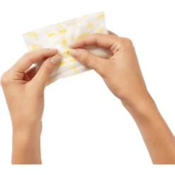 MEDELA Borstcompressen 60 Stuks -MiniMoois medela borstcompressen 60 stuks a205862 2