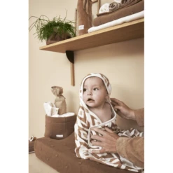 Meyco Ikat Handdoek Met Capuchon Sand -MiniMoois meyco ikat handdoek met capuchon sand a379408 2