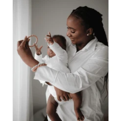 Mushie Bijtring Bloem Armband, Roos/ Blush /Shifting Sand , 3 Stuks 10 Mushie Bijtring Bloem Armband, Roos/ Blush /Shifting Sand , 3 Stuks -MiniMoois mushie bijtring bloem armband roos blush shifting sand 3 stuks a399241 3