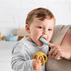 Nattou Set Van 2 Babytandenborstels Blauw -MiniMoois nattou set van 2 babytandenborstels blauw a380933 4