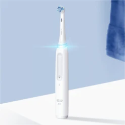 Oral B Oral-B Elektrische Tandenborstel, IO Series 4 Met Reisetui Heel White 11 Oral B Oral-B Elektrische Tandenborstel, IO Series 4 Met Reisetui Heel White -MiniMoois oral b elektrische tandenborstel io series 4 met reisetui heel white a414770 4
