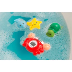 Rotho Babydesign Badthermometer Digitaal Krab Met 3 Spuitdiertjes. -MiniMoois rotho babydesign badthermometer digitaal krab met 3 spuitdiertjes a232423 3